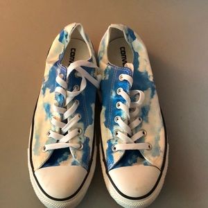 Brand new converse shoes size 10